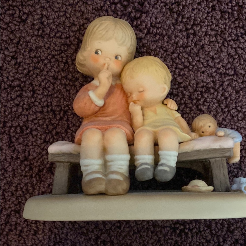 Charming Figurine of Children on Bench